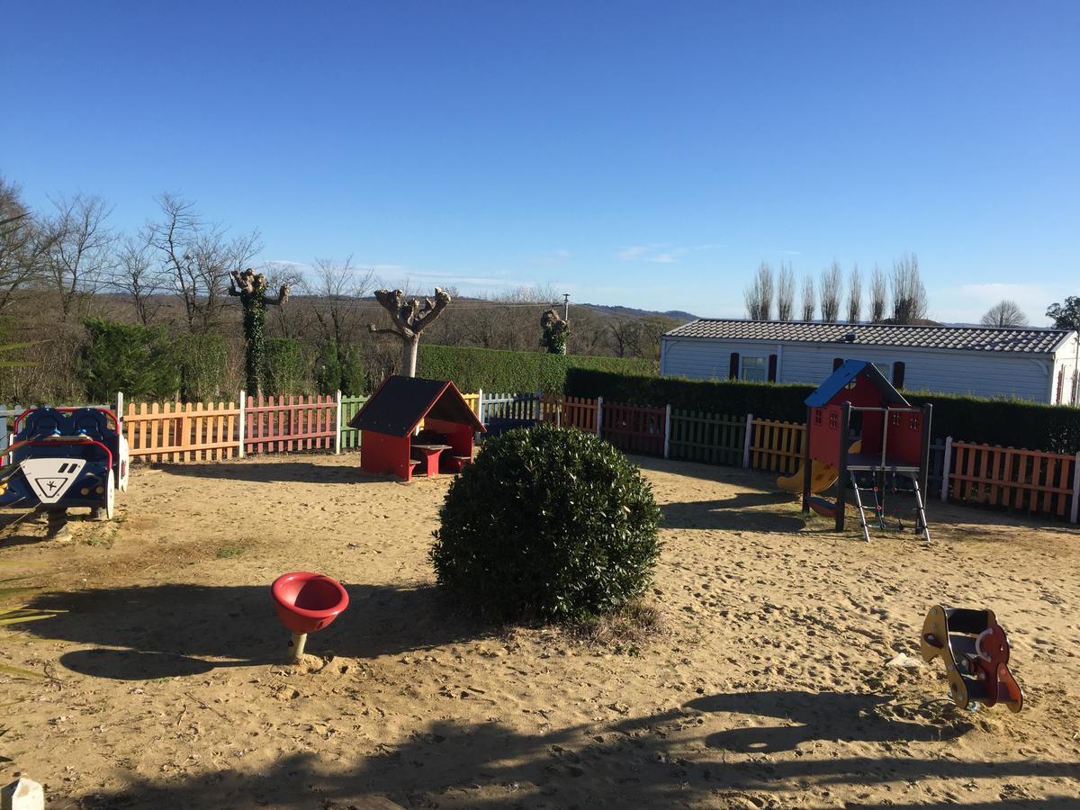 La Ferme Des 4 Chenes Hotel Urt Bagian luar foto